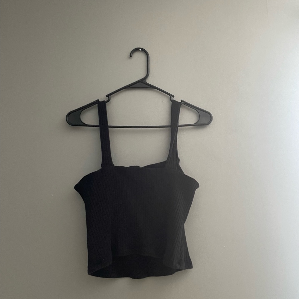American Eagle black crop top